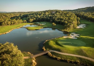 TERRE BLANCHE GOLF - LE CHATEAU<span class='vzdalenost'>(0 km od hotelu)</span>