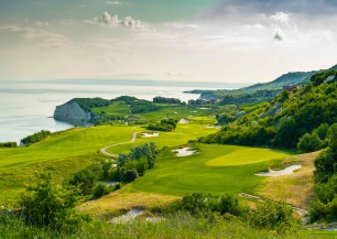Thracian Cliffs Golf Resort<span class='vzdalenost'>(8 km od hotelu)</span>