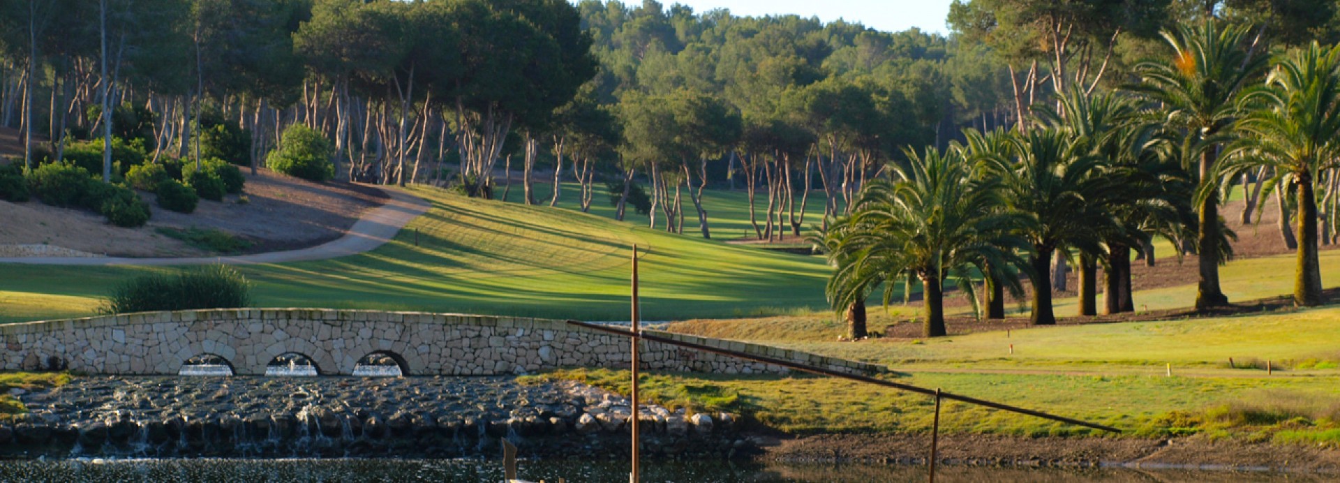 T Golf & Country Club Poniente S.A.U.  | Golfové zájezdy, golfová dovolená, luxusní golf