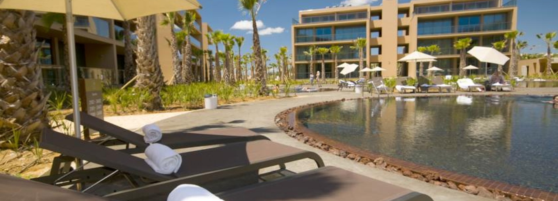 salgados palm village apartments & suites  ****