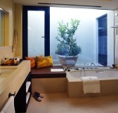 verdura-golf-spa-resort-sicily-bathroom-2859