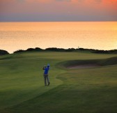 The_Romanos_Luxury_Collection_Resort_Costa_Navarino-golf