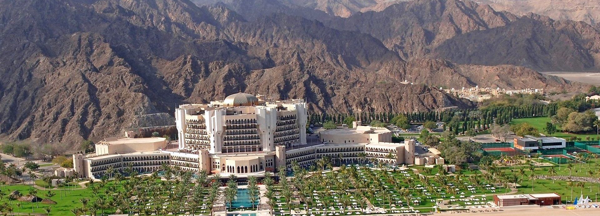 al bustan palace, a ritz-carlton hotel  *****