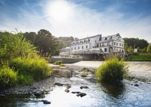 HOTEL MLÝN KARLŠTEJN  | Golfové zájezdy, golfová dovolená, luxusní golf