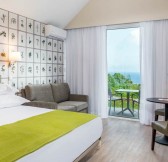 Madeira-hotel-Pestana-Quinta-do-Arco-Nature-Rose-Garden-studia-1