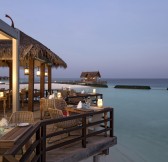 moofushi-maldives-2021-bs-manta-restaurant-11_hd