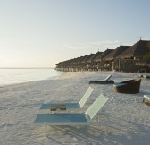 moofushi-maldives-2021-bs-beach-10_hd