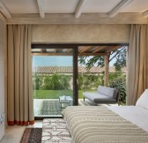 Baglioni_Resort_Sardinia_San_Pietro_Suite_Bedroom_1