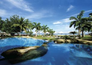 SHANGRI-LA´S RASA RIA RESORT - golf