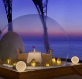 Emiraty-Dubai-Anantara_World_Islands_Dubai_Exterior_View_Bubble_Dining