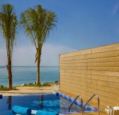 Emiraty-Dubai-Anantara_World_Islands_Dubai_Resort_Guest_Room_Anantara_One_Bedroom_Beach_Pool_Villa_Private_Pool_and_Deck