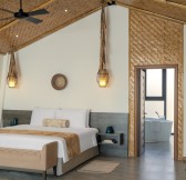 Emiraty-Dubai-Anantara_World_Islands_Dubai_Resort_Guest_Room_Two_Bedroom_Beach_Pool_Villa_Second_Floor