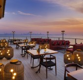 Emiraty-Dubai-Anantara_World_Islands_Dubai_Resort_Restaurant_Qamar_Terrace_View