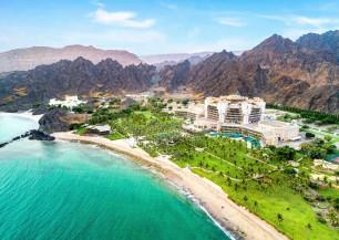 AL BUSTAN PALACE, A RITZ-CARLTON HOTEL - golf