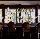 Amanpulo, Philippines – Dining,Clubhouse Bar with bottle display_19814