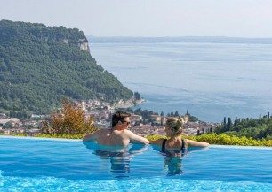 madrigale panoramic & lifestyle hotel ****