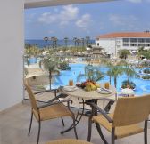 Kypr - Paphos - Olympic Lagoon hotel - pokoj deluxe s vyhledem na more