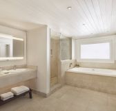 MAURITIUS - LUX LE MORNE 9