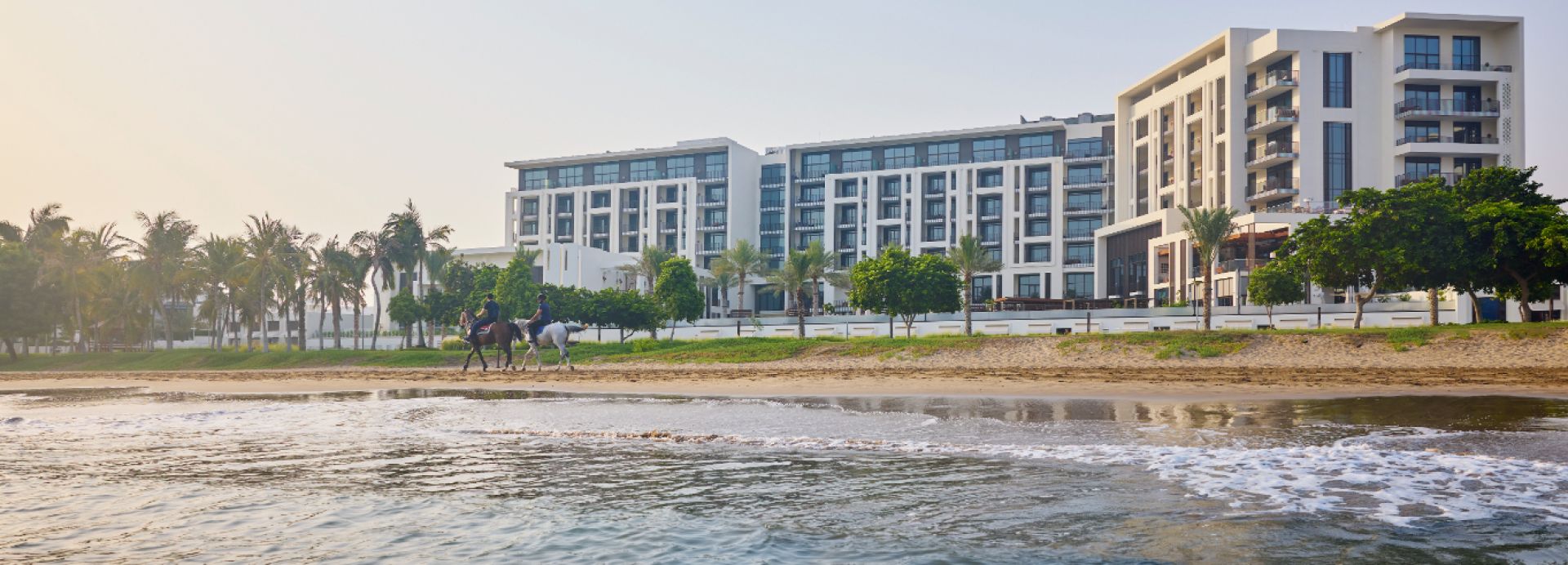 mandarin oriental muscat  *****