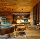 KEMPINSKI HOTEL GRAND ARENA BANSKO - Vitamin Bar fire place