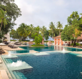 INDIE - Grand Hyatt Goa - Swimming-Pool-Overlooking-Bay