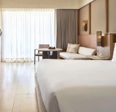 MEXIKO - ALILA MAYAKOBA - Suite-Plunge-Pool-Bedroom-Closed-Curtain